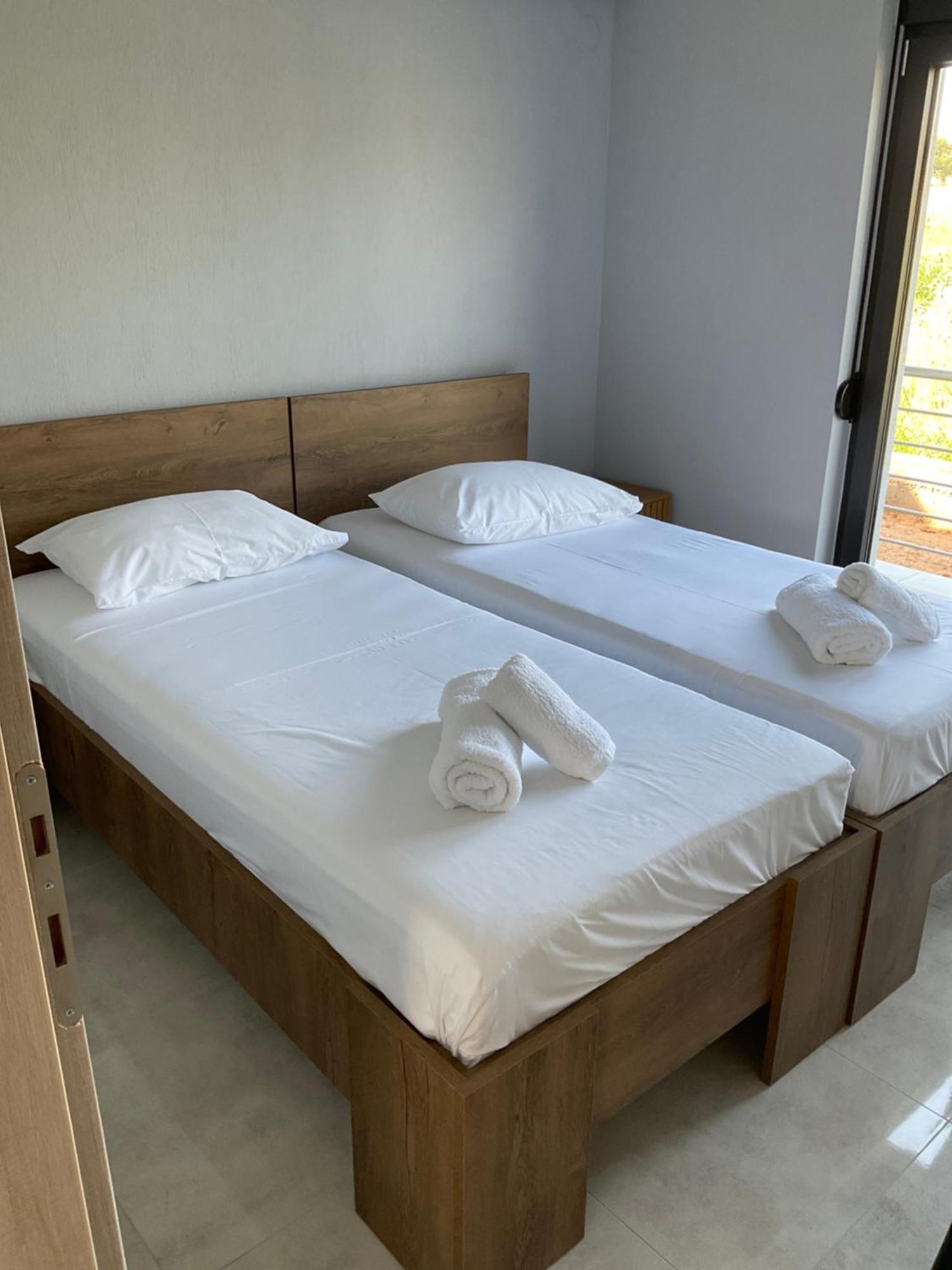 Elinor Apartments Flogita Eksteriør billede