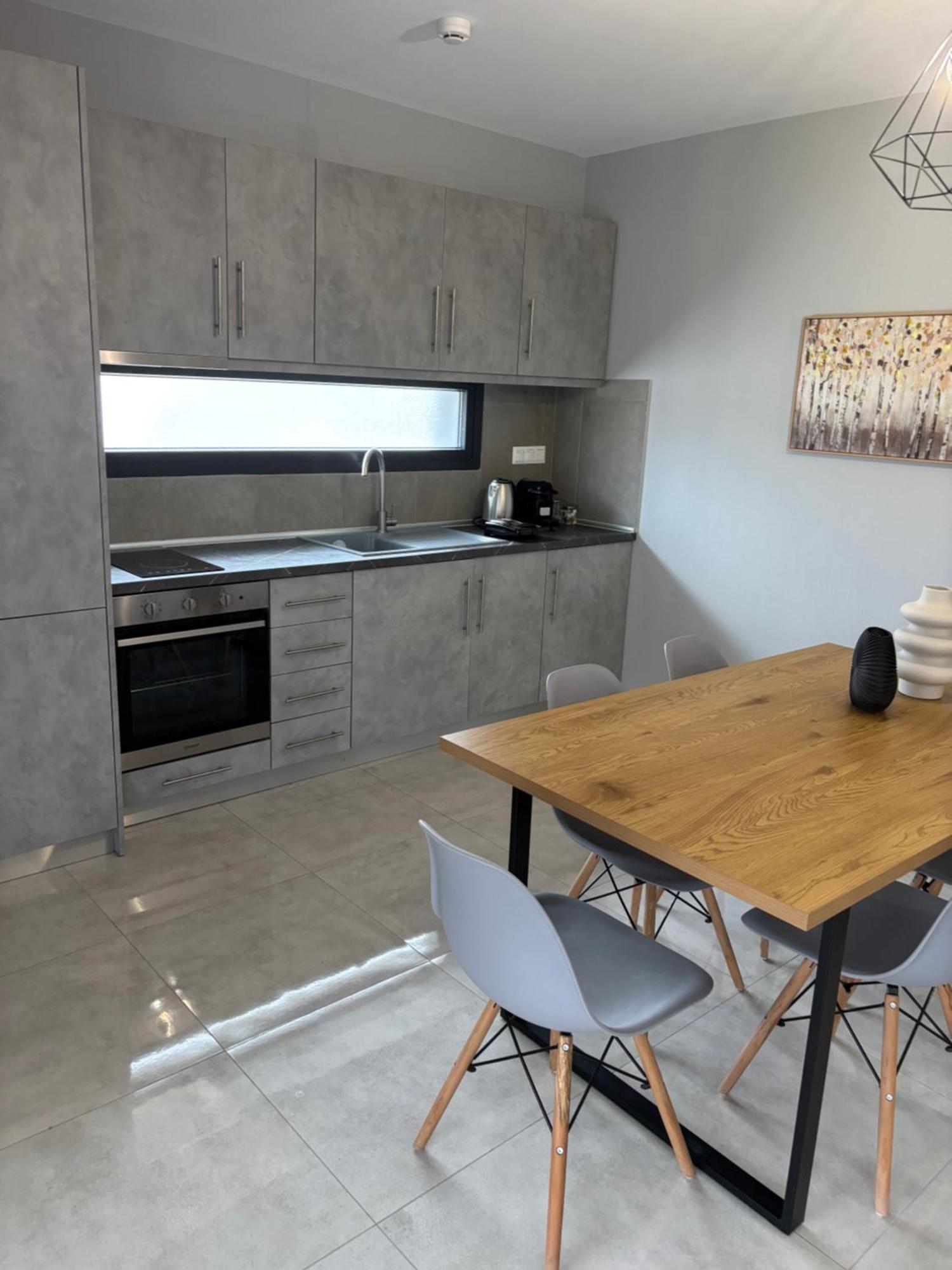 Elinor Apartments Flogita Eksteriør billede